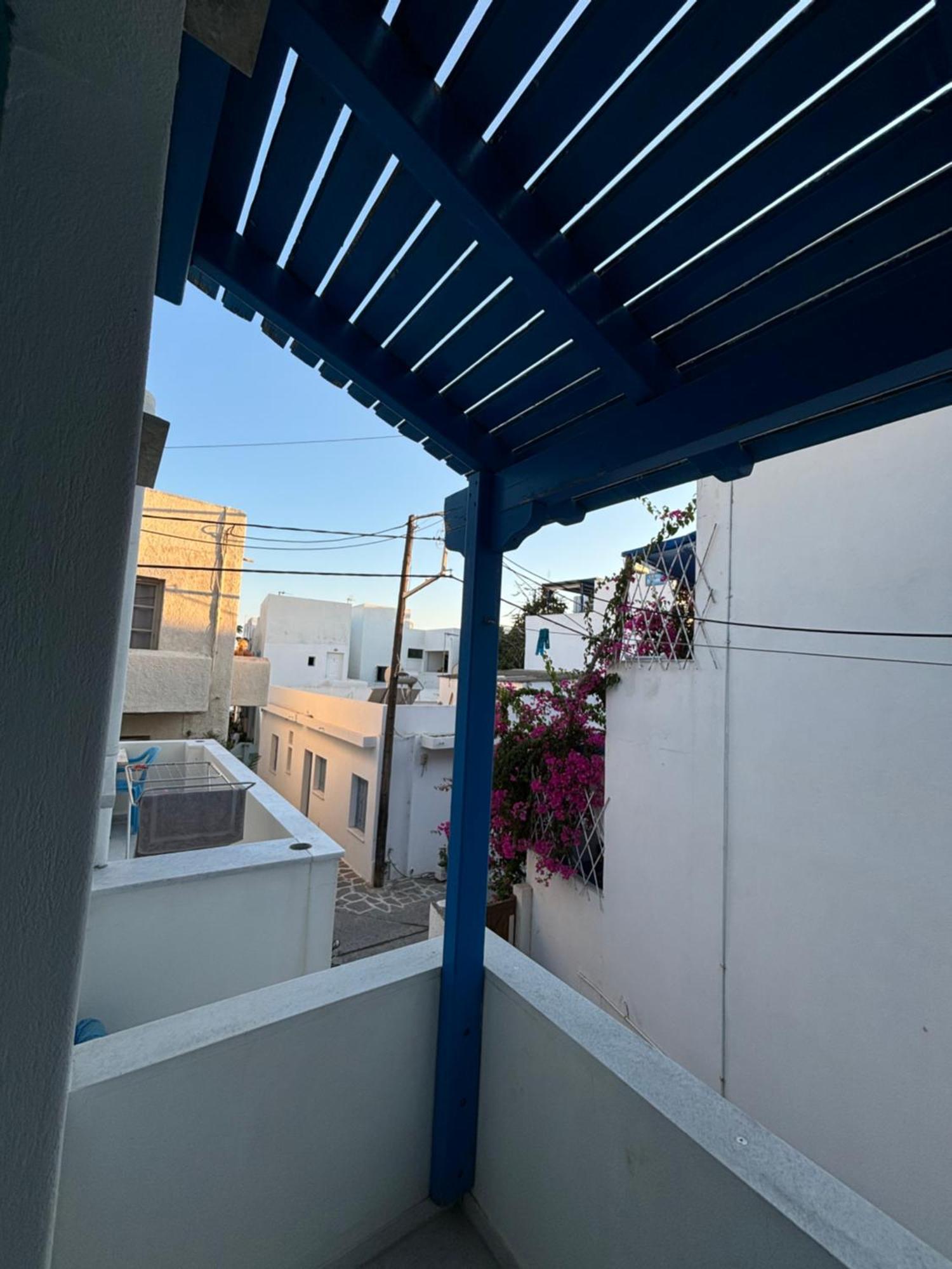 Готель Asiminas Naxos City Екстер'єр фото